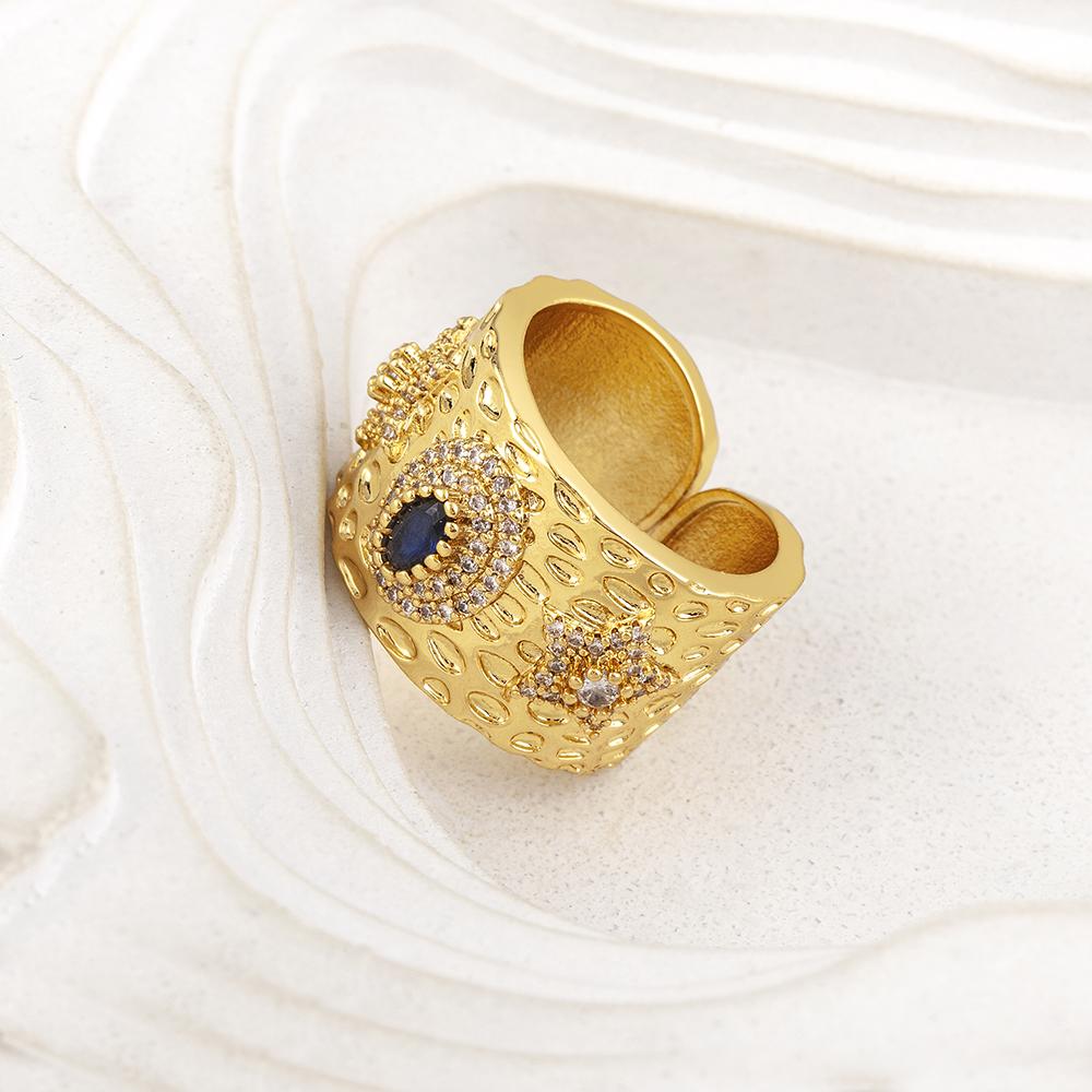 Nidin Vintage Hammered Wide Band Open Ring Oval CZ Crystal Paved Adjustable Finger Rings Luxury Women Wedding Party Jewelry Gift