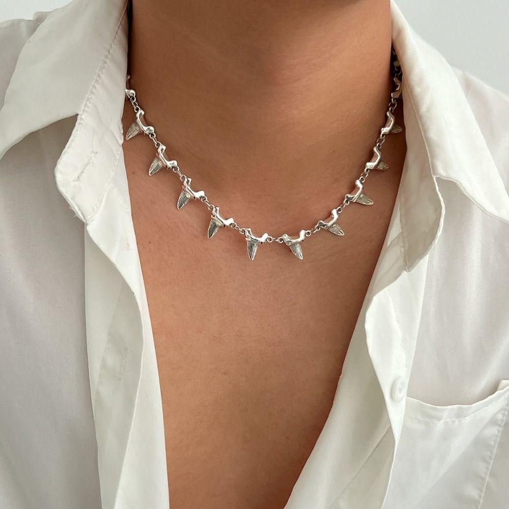 Geometric Rivet Spike Necklace Metal Shark Teeth Pendant Bracelet Hip Hop Men Clavicle Chain Party