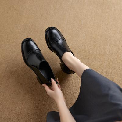 Внешняя торговля ретро коричневые круглый носок глубокий вырез одинарные туфли женские большого размера одинарные туфли толстый каблук резные один педаль кожаные лоферы