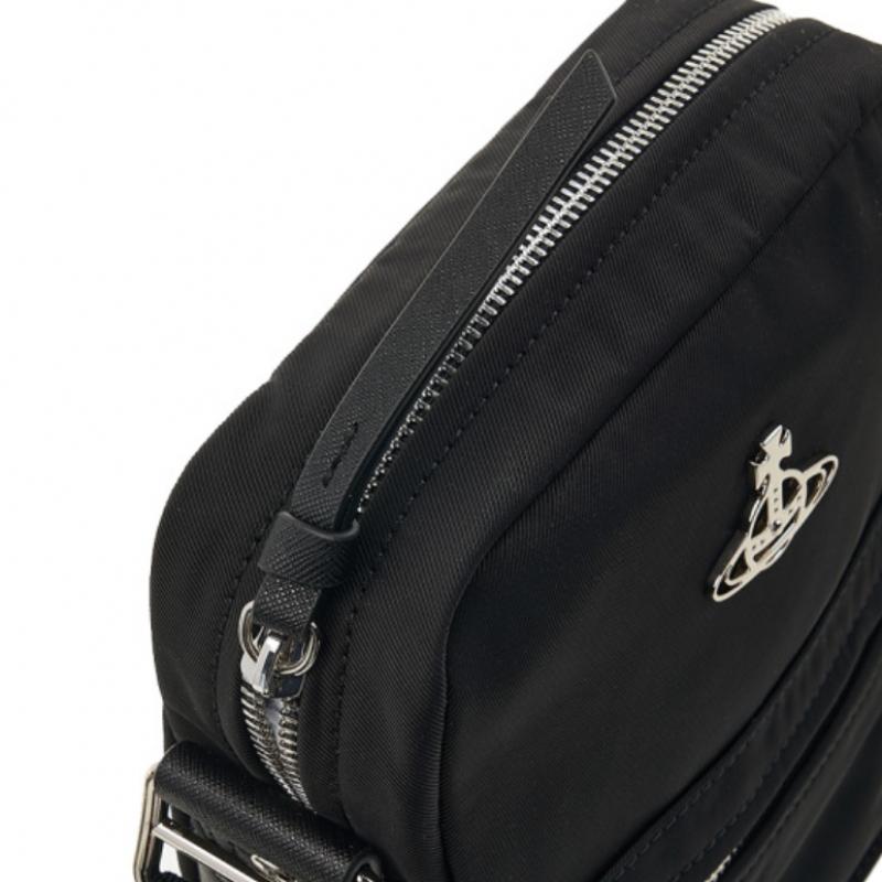 Vivienne WeStwood SS25 Men S jackSon Logo croSSbody Bag 4803000bu W001y N401