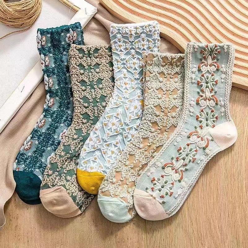 5 Pairs Palace Style Retro Relief Women's Mid Tube Socks Elegant Casual Wear