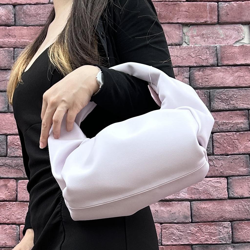 New Fashion Versatile Leather Handheld One Shoulder Handheld Wrist Cloud Bag Folded Bag