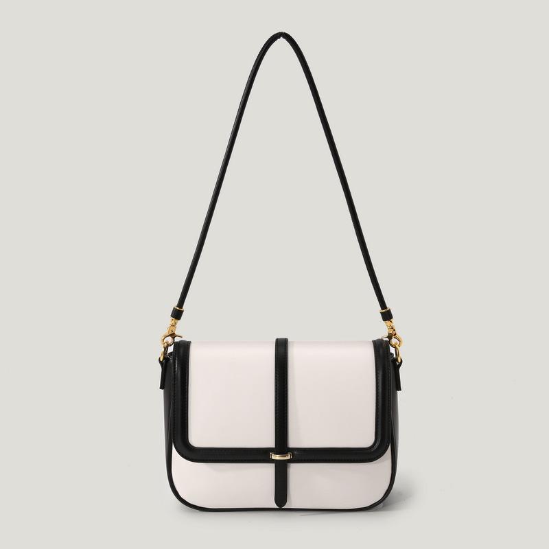 Niche design small square bag, 2024 summer new model, simple and versatile shoulder bag with flap, super popular small crossbody bag