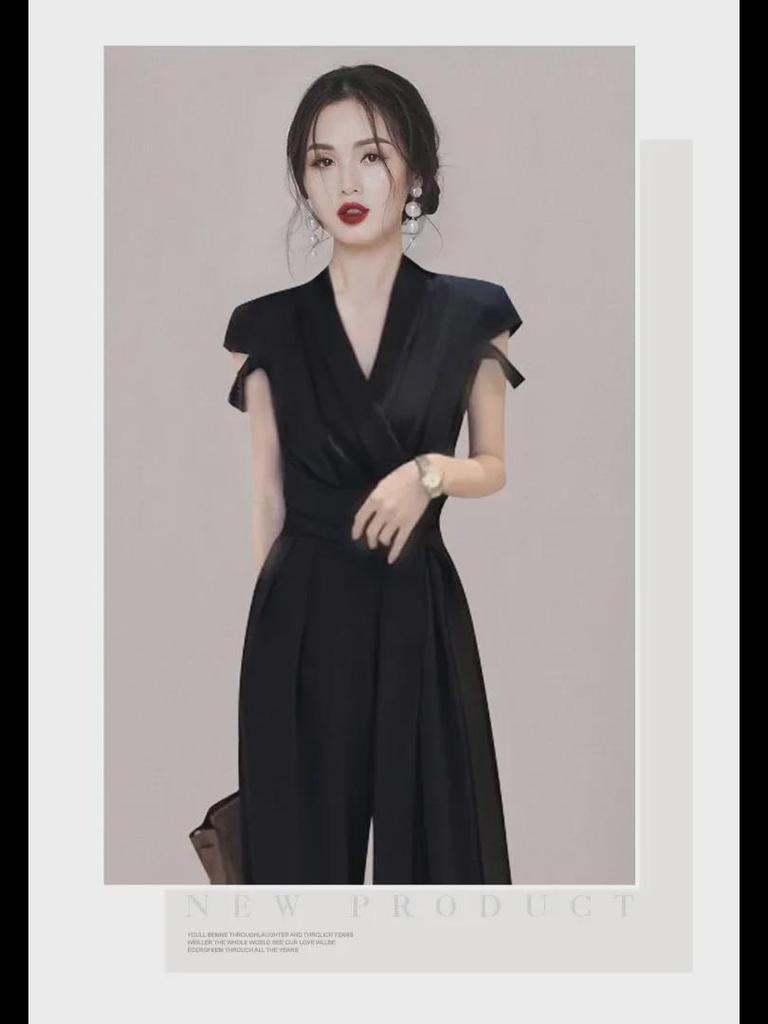 «Элегантный женский комбинезон с широкими штанинами и V-образным вырезом — летний стиль»