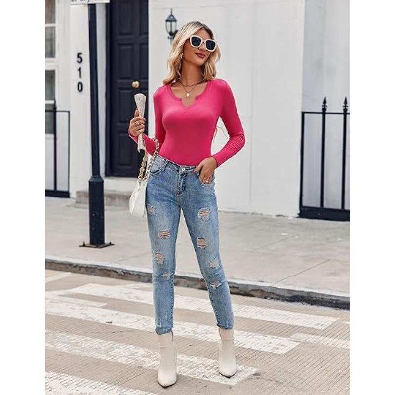 Женская блузка с глубоким U-образным вырезом и длинными рукавами в полоску