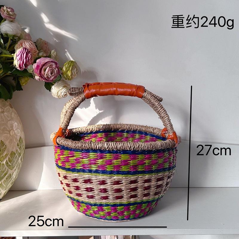 eaweed Handmade woven picnic basket for storing fruits and vegetables, Cosmetics kitchen organizer flower girl basket