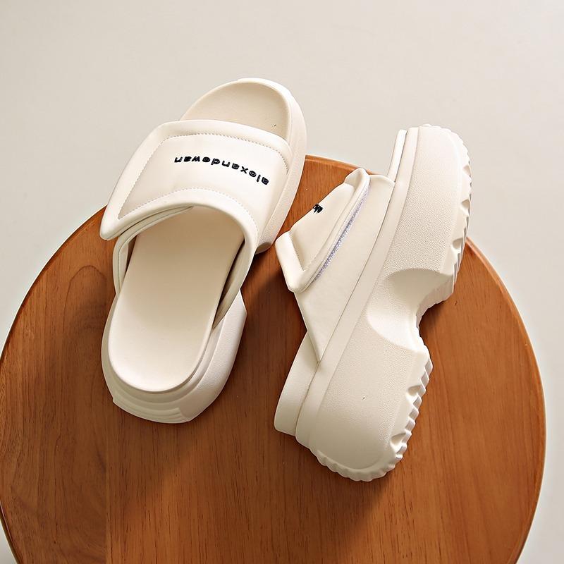 Модные 9 см новые летние женские тапочки на толстой подошве шлепанцы женские туфли на танкетке пляжная обувь женские тапочки на высокой платформе уличные сандалии