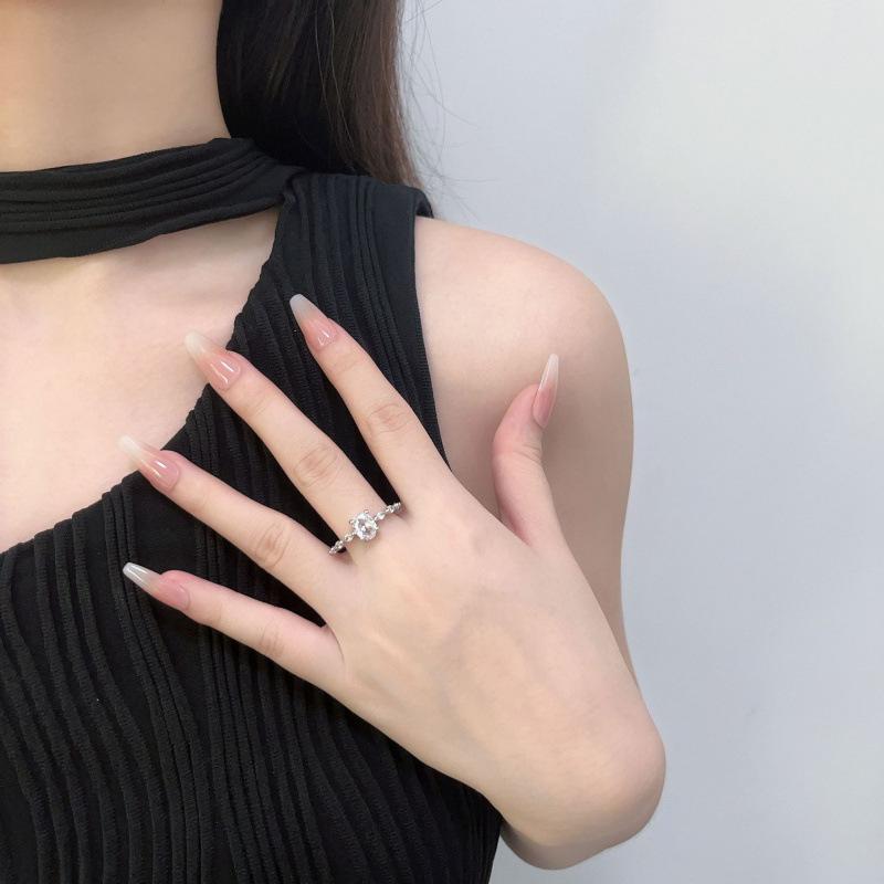 Women'S Ring Zircon Ring Women'S Four-Claw Ring Holder High-Grade Light Luxury Zircon Ring Bridal Wedding Ring