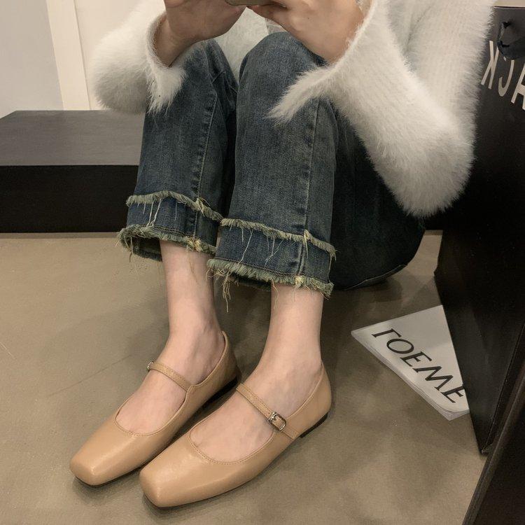 Туфли Мэри Джейн для женщин Весна Новые плоские квадратные носки Небольшой носок One Word Temperament Одиночные туфли для женщин