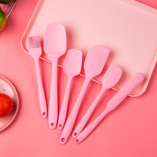 6Pcs/Set Baking Food Scraper Six-piece Set Non-stick Food Grade Silicone Spatula Tool for Baking BBQ Cooking Mixing Scraping Multifunctional