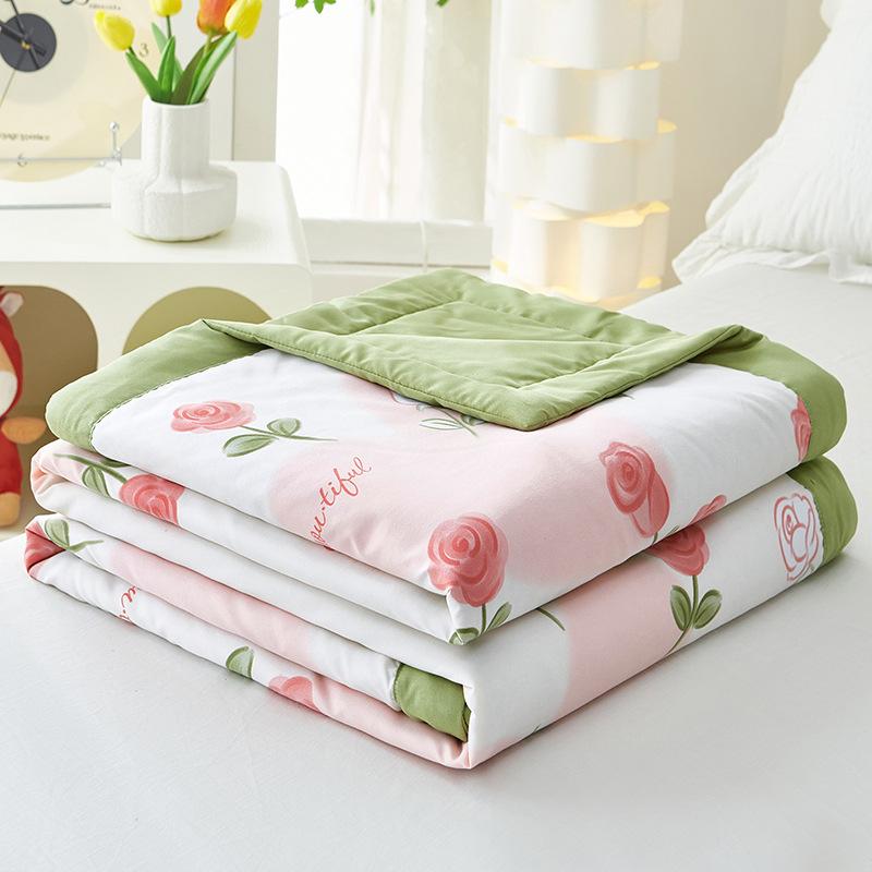 Summer Cool Thin Quilt Machine Washable Soft Skin Friendly Blanket for Adult Bed Comforter Air Conditioning Four-season Quilt
