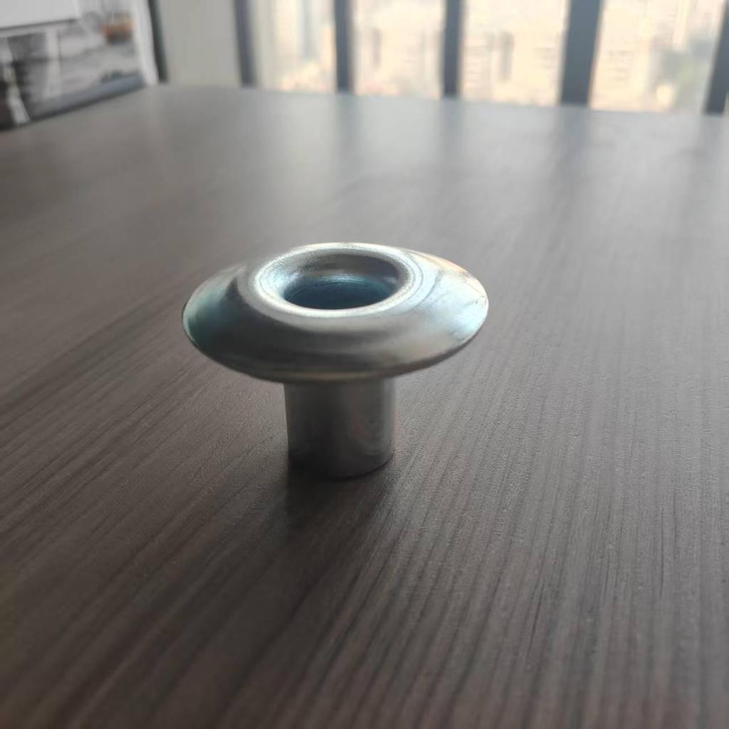 52002661 Body Mount Retainer for 1987-1995 Jeep Wrangler.