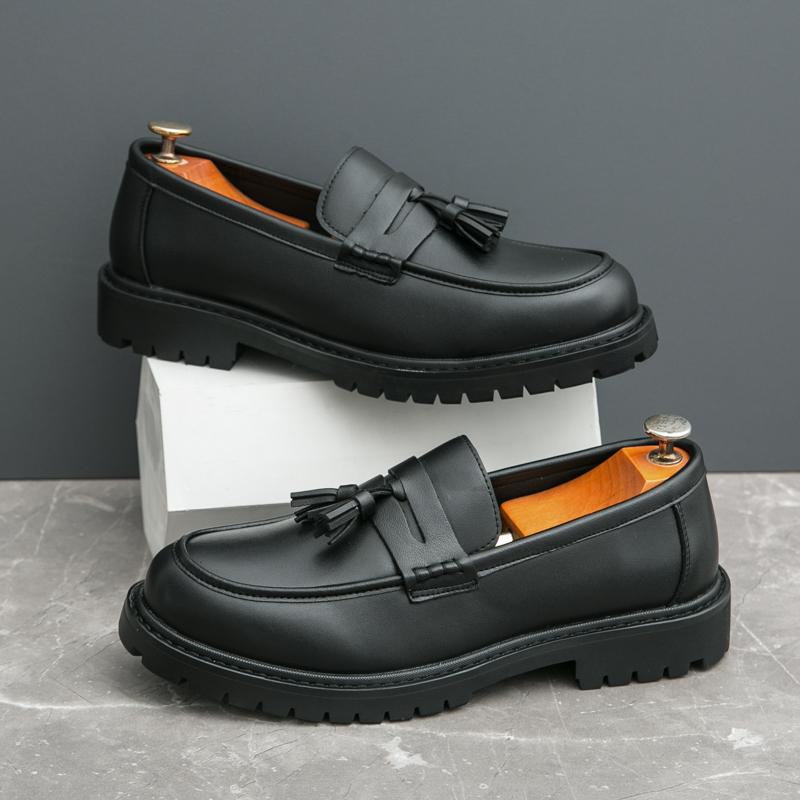 Мода Итальянский Стиль Повседневные Кожаные Лоферы Мужские Модные Плоские Дизайнерские Деловые Туфли Модные Туфли Дерби для Ходьбы Карьерные Лаконичные Туфли
