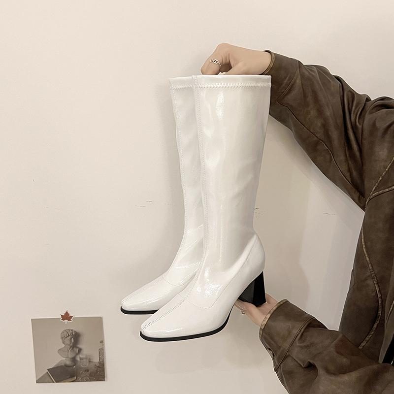 Зимние женские сапоги до колена из лакированной кожи с острым носком, модная обувь, уличный стиль, высокий каблук, современные длинные боты для женщин