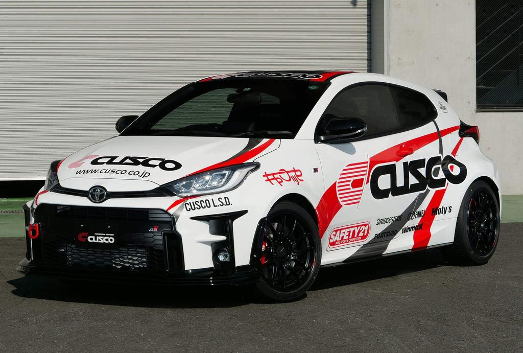 Шаровая опора CUSCO для переднего нижнего рычага Toyota GR Yaris 1C7464BV (GXPA16) (Лицевая сторона)