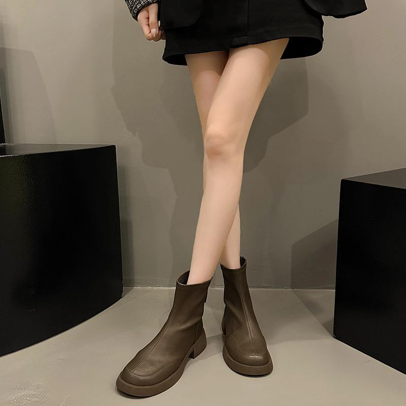 Простые черные ботинки Мартин на платформе в британском стиле женские 2025 новая осень и зима популярные на толстом каблуке повседневные тонкие короткие ботинки