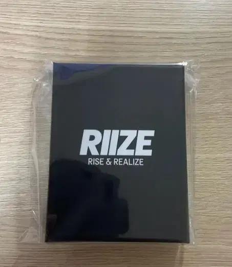 RIIZE Anton Up Silver Billiard Ball Necklace with Poka Photo Card (Unopened)