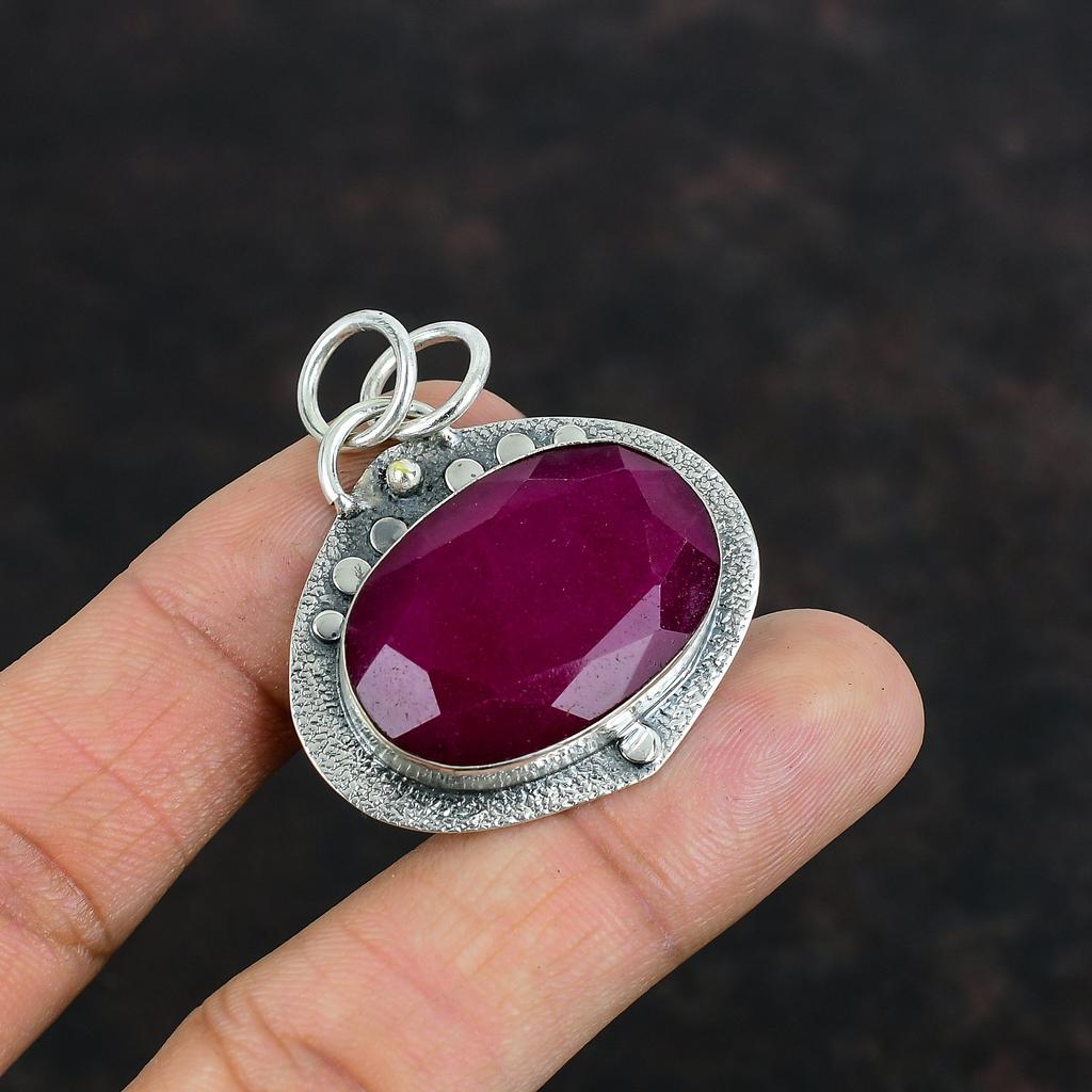 Faceted Kashmir Ruby Pendant Handmade Jewelry Gemstone Pendant 925 Sterling Silver Pendant Birthstone Pendant Kashmir Ruby Jewelry For Gift