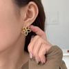 Золотые Серьги из Нержавеющей Стали с Цветочным Спиральным Узором: Элегантный легкий дизайн для женщин