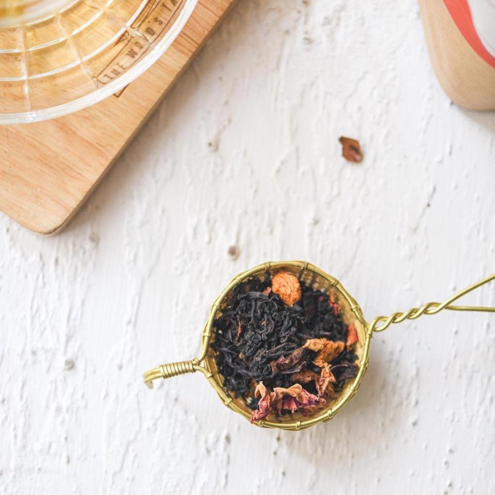 Black Tea with Plum and Rose (100 G), Plum Roses Brew, Tea Trunk