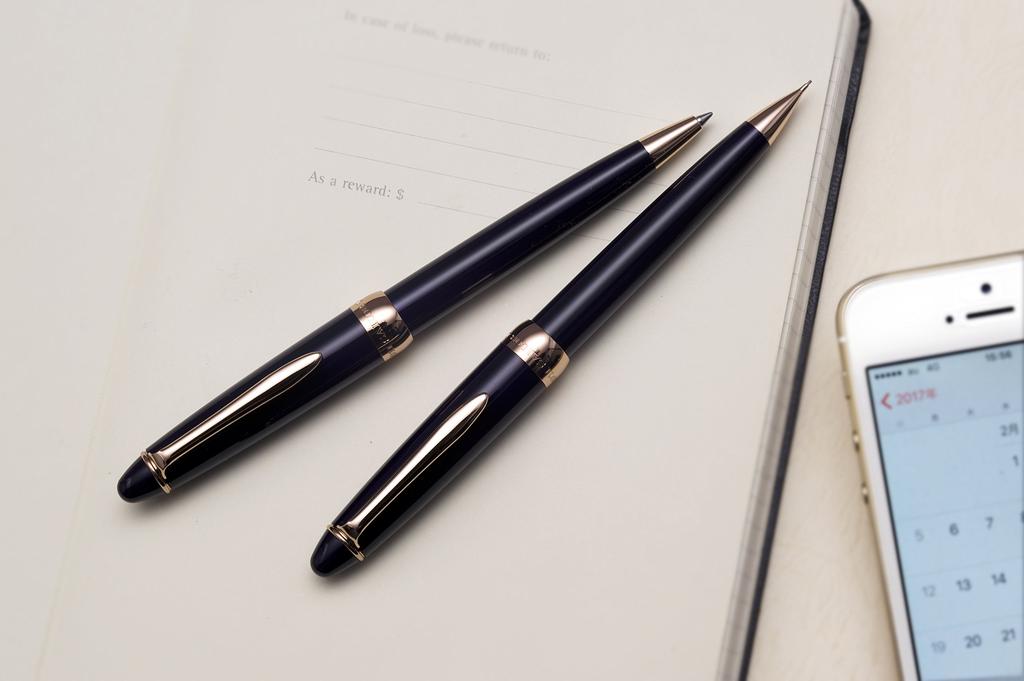 Sailor fountain pen Шариковая ручка Facine Navy Oil-Based 0,7 мм 16-0525-242
