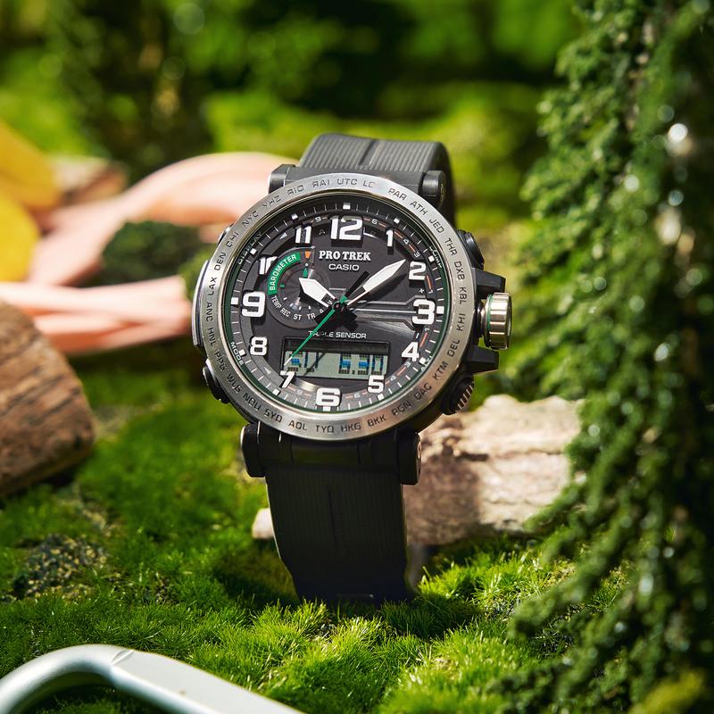 Casio Экологически чистый материал водонепроницаемый и ударопрочный механизм солнечный механизм ремешок из смолы мужские часы черный циферблат PRG-601