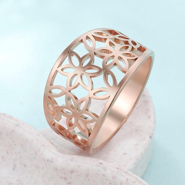 Teamer женское элегантное кольцо на палец с цветочным цирконом из нержавеющей стали, черное повседневное обручальное кольцо, ювелирное изделие, подарок для друга-любовника