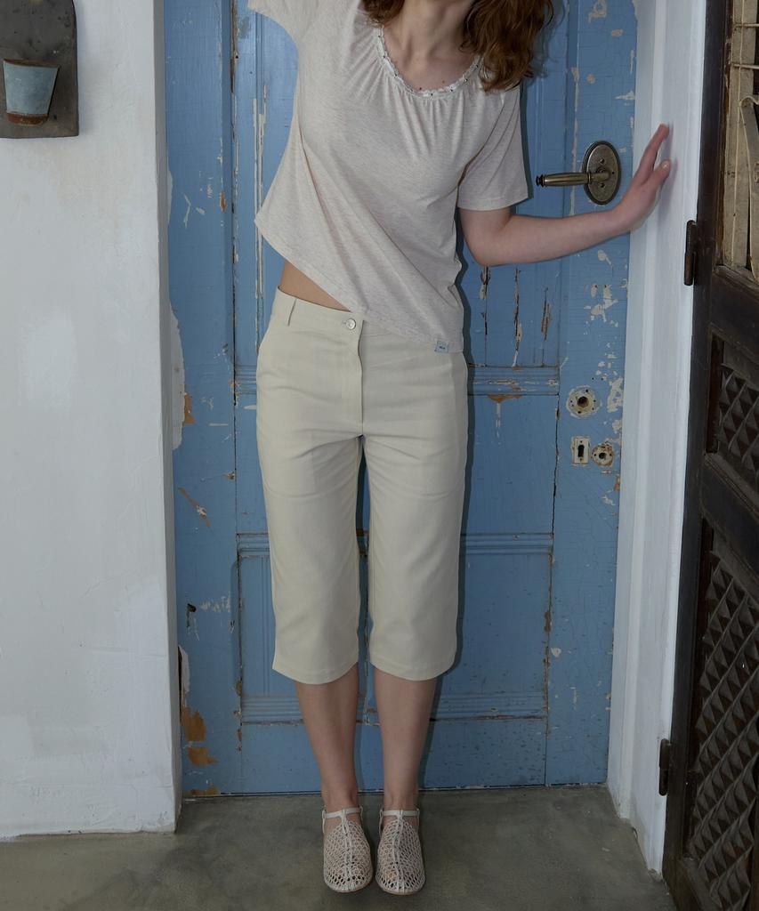 WIOE Low Rise Capri Pants_Cream