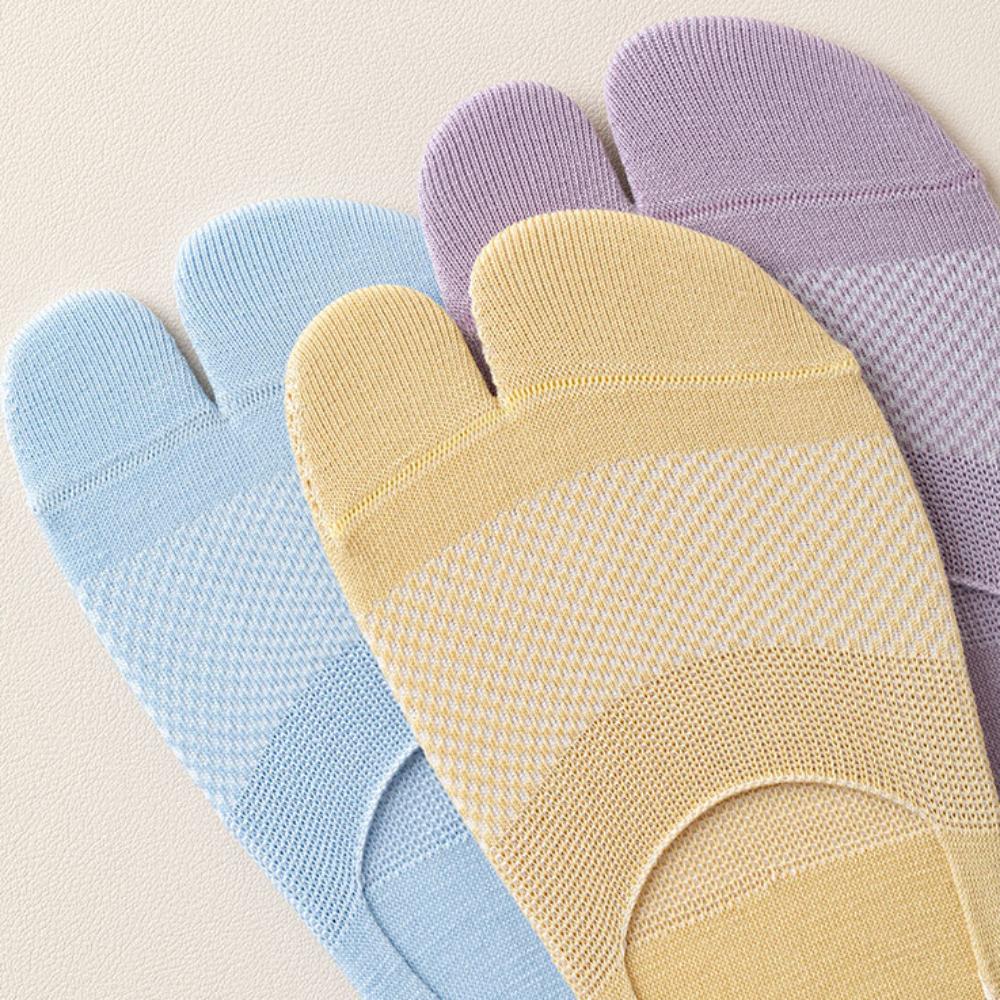 Cotton Separate Toe Boat Socks Low Cut Non-slip Two Toe Socks Casual Invisible Tabi Socks  Female