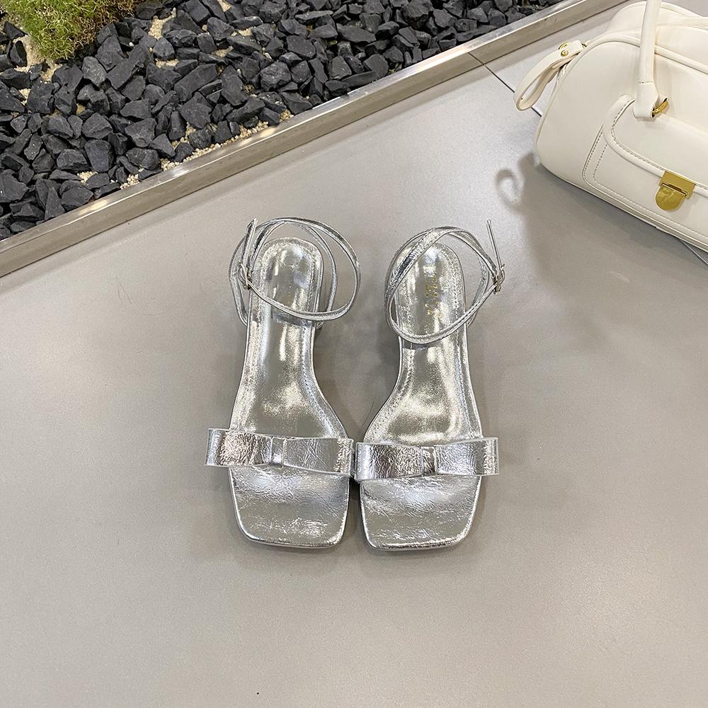 Мода квадратный носок женские босоножки 2024 Новые поступления бантовый дизайн черный серебристый бежевый розовый плоские туфли на низком каблуке летние платья сандалии туфли-лодочки обувь 39