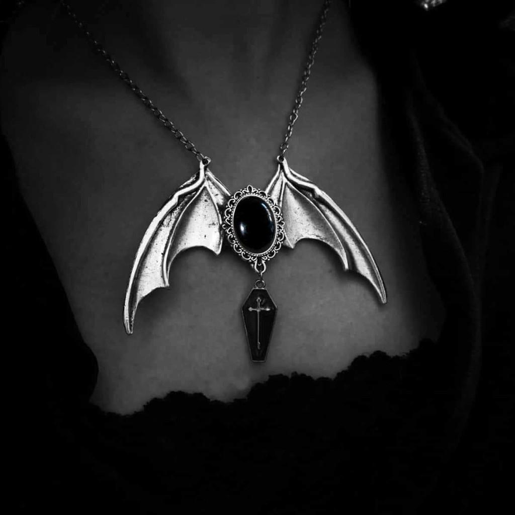 Gothic Bat Pendant Necklace For Women With Titanium Steel Chain And Vintage Style