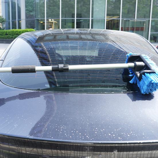 Car Cleaning Brush with Soft Synthetic Bristles Telescopic Handle Built-in Hose Attachment Car Wash Brush