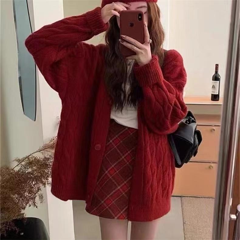 Ленивый ветер над Новым годом Рождество Красный вязаный кардиган свитер куртка женская осень