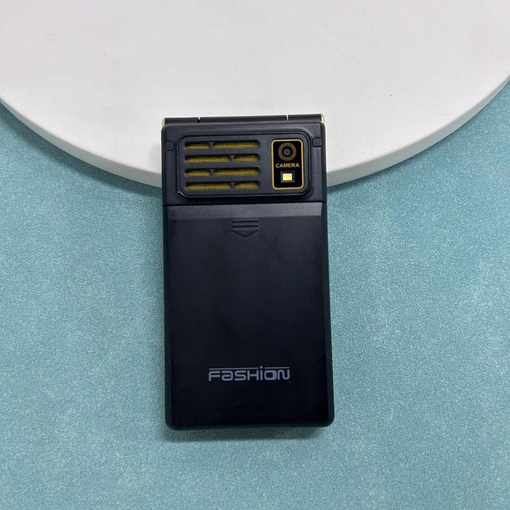 Абсолютно новый телефон-раскладушка YEEMI M3-1 GSM 2G с экраном 2,8 дюйма, двумя SIM-картами, камерой 8 Мп, светодиодной подсветкой, громким голосом и большими кнопками, мобильный телефон