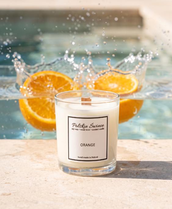 soy candle with a wooden wick + ORANGE