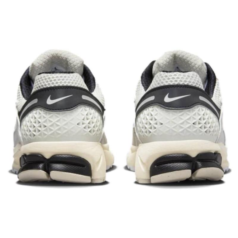 Nike Кроссовки Zoom Vomero 5 Supersonic Light Bone Black повседневные FN7649-110