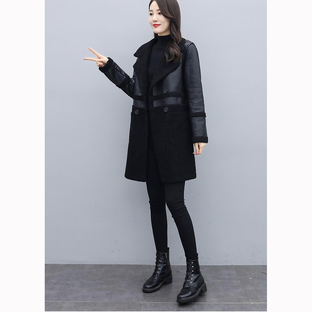 Женская куртка большого размера с воротником-лацканом, средней длины, из плотной кожи и флиса