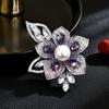 Women's Light Luxury Design Fashionable And Elegant Imitation Pearl Flower Brooch Versatile And Niche Design Brooch