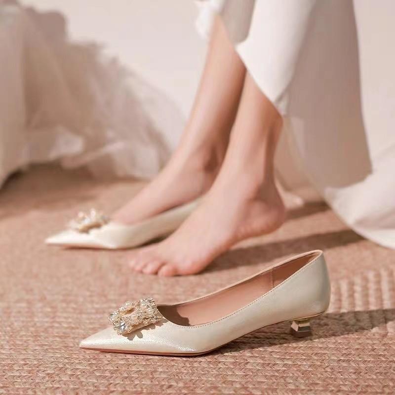 French Temperament Socialite Royal Sister Pointed Single Shoes Women's Low Heels Engagement Dress Bridesmaid Shoes Not Tired Feet Wedding Shoes Women