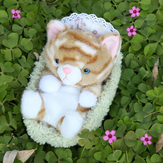 Милая реалистичная плюшевая игрушка котенок со спальным гнездом, мягкая набивная игрушка, пушистая кукла кошка, забавный настольный декор