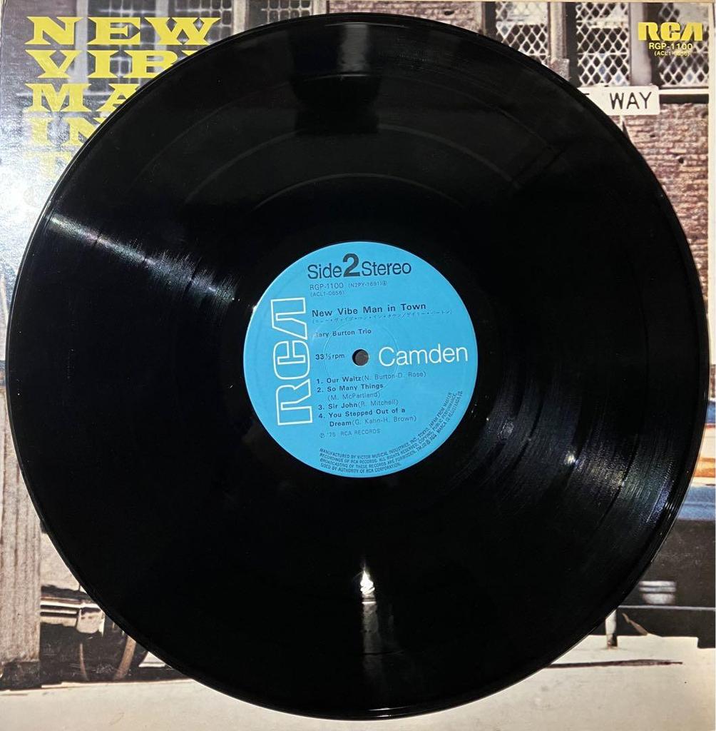 [Б/У] Сниженная цена Gary Burton New Vibe Man In Town LP