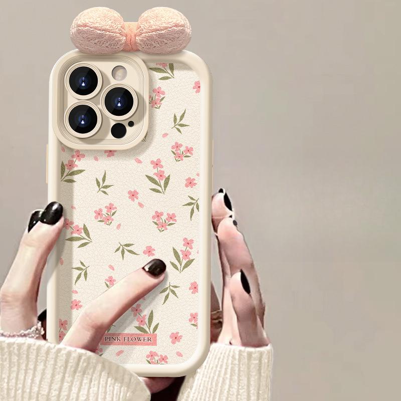 Подходит для Apple 15pro Чехол для мобильного телефона iPhone 14plus Floral Bow Doll 11/12 Силиконовая кожа ягненка