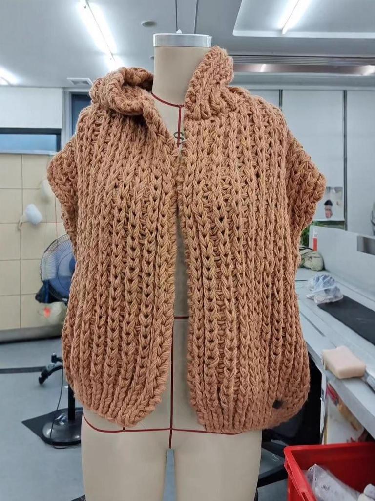 Европейский и американский осенне-зимний кардиган без рукавов с капюшоном крупной вязки