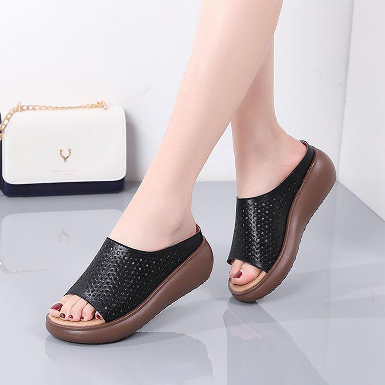 Модные женские летние тапочки, повседневные сандалии на танкетке, тапочки с круглым носком и толстой подошвой, полые туфли