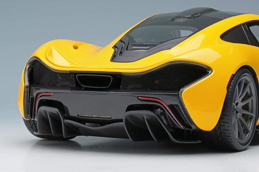 Make up EIDOLON Scale McLaren P1 2013 Volcano Yellow Finished Model EML149A 1/18