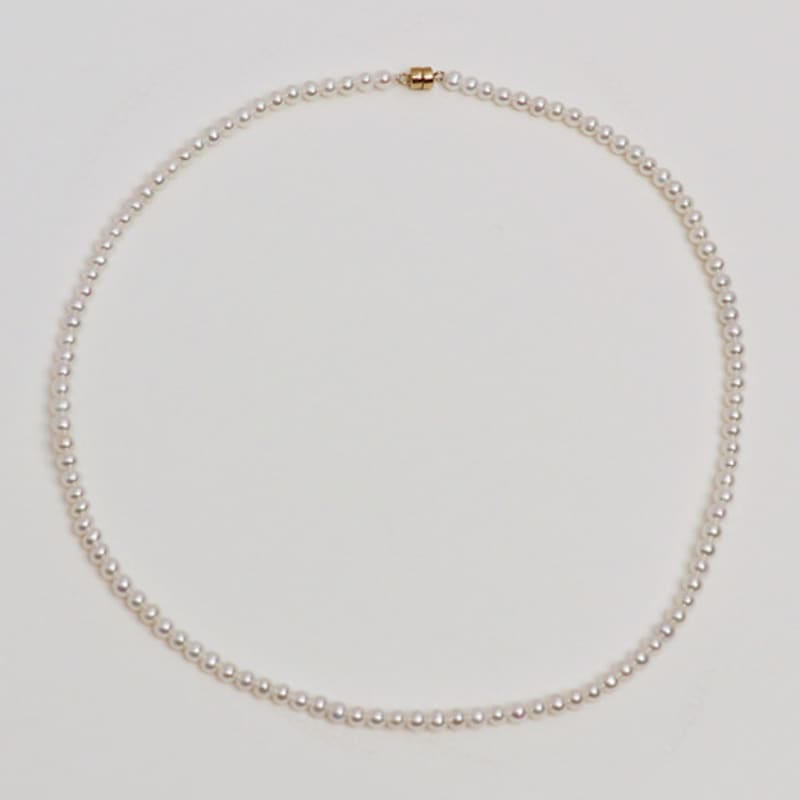 Less is more 14K goldfilled 4mm pearl necklace