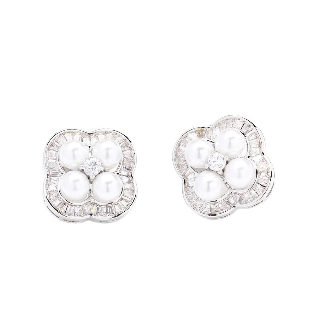 The new elegant and exquisite diamond-encrusted pearl four-leaf clover earrings are versatile and have no ear holes, ear clips, women's earrings, mixe