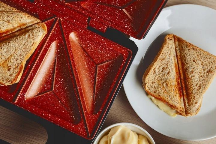 Opiekacz Ceramiczny Sandwich Toster Nieprzywierający Eldom St11 Mocny 750W