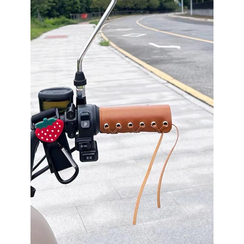 Leather Handlebar Grips - Adjustable Universal Fit for Bicycle Motorcycle E-Bike, Hand-Stitched Retro Design with Comfort Grip