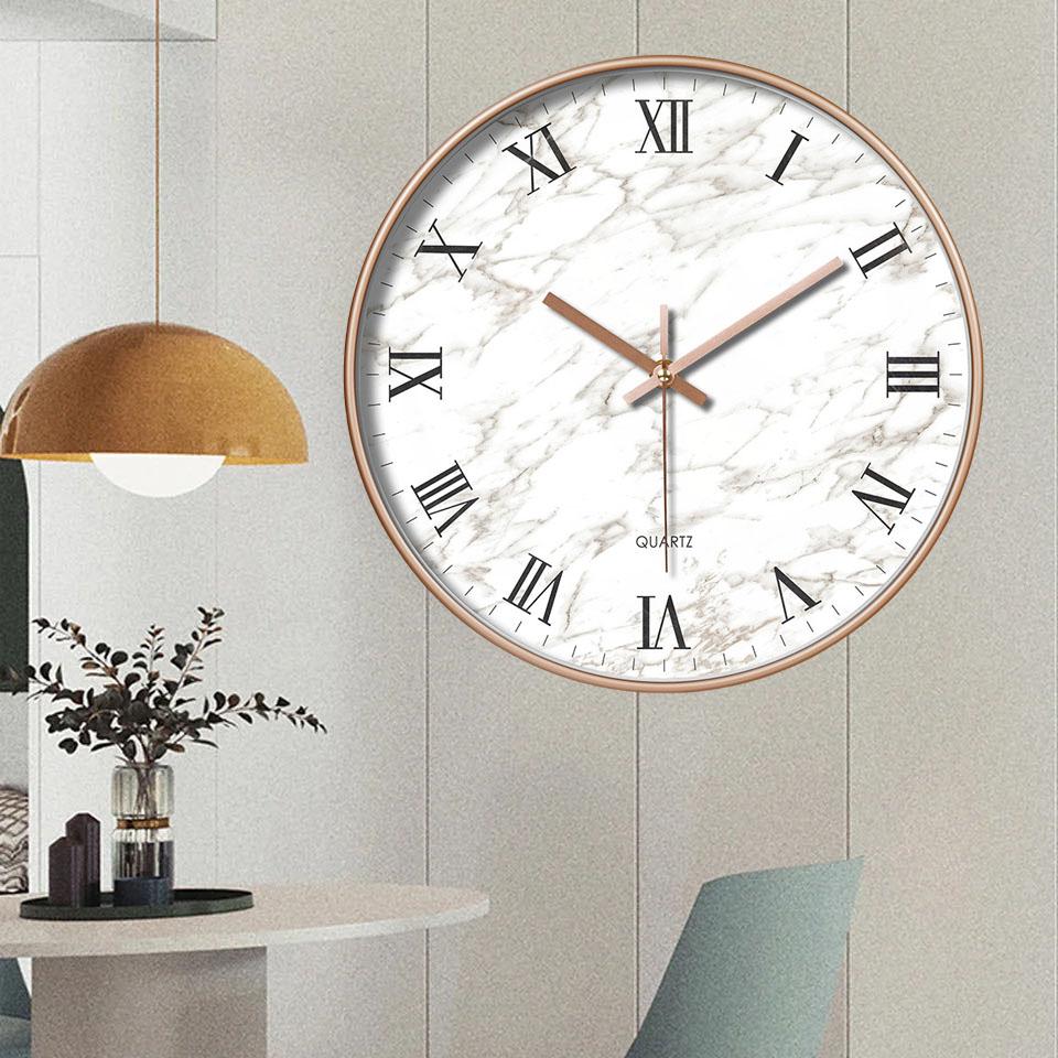 Простые роскошные креативные современные настенные часы с подсветкой для дома, гостиной, модного украшения, простой художественной атмосферы для спальни